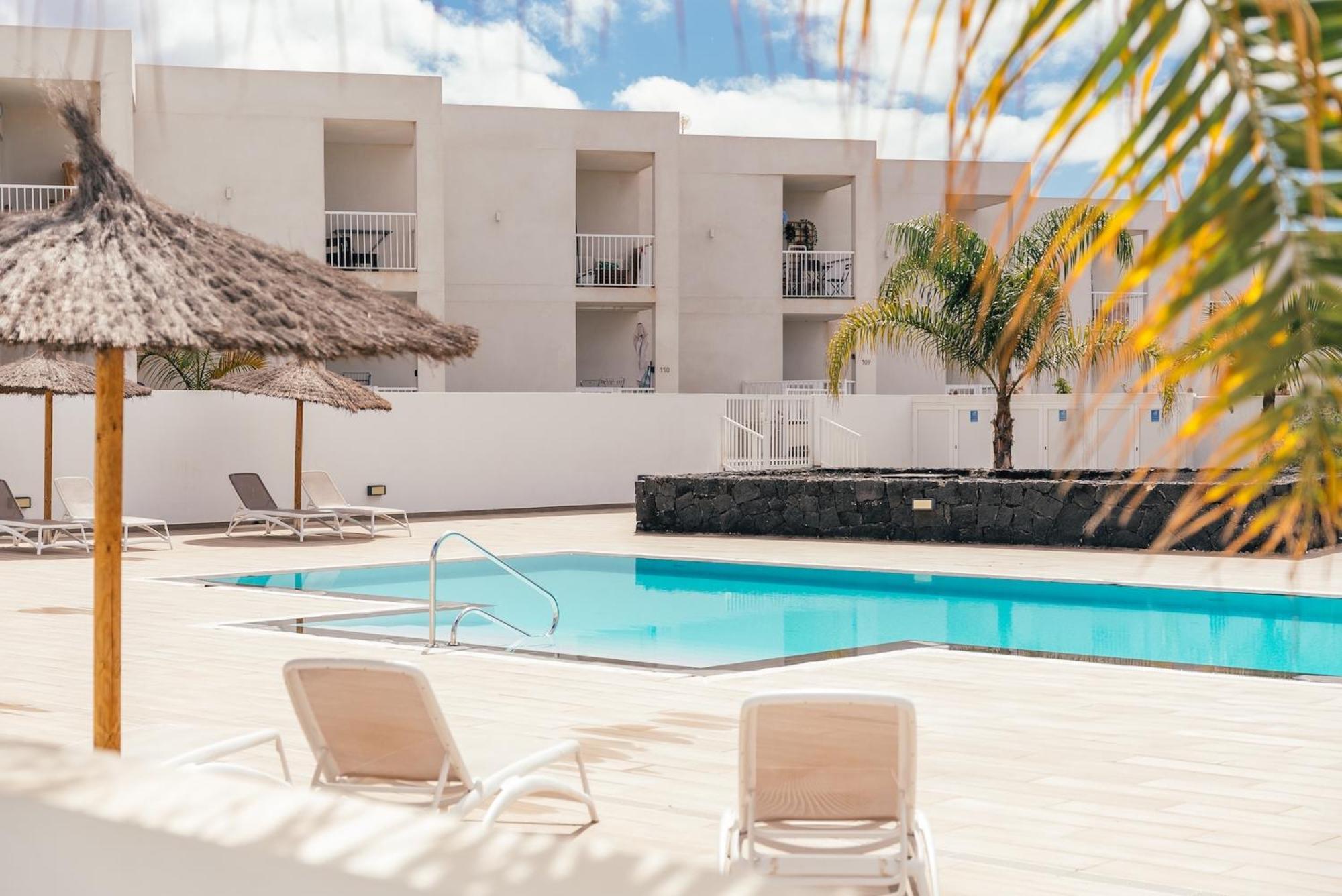 Apartamento Piso tranquilo,piscina comunitaria.Zona turística Costa Teguise Exterior foto